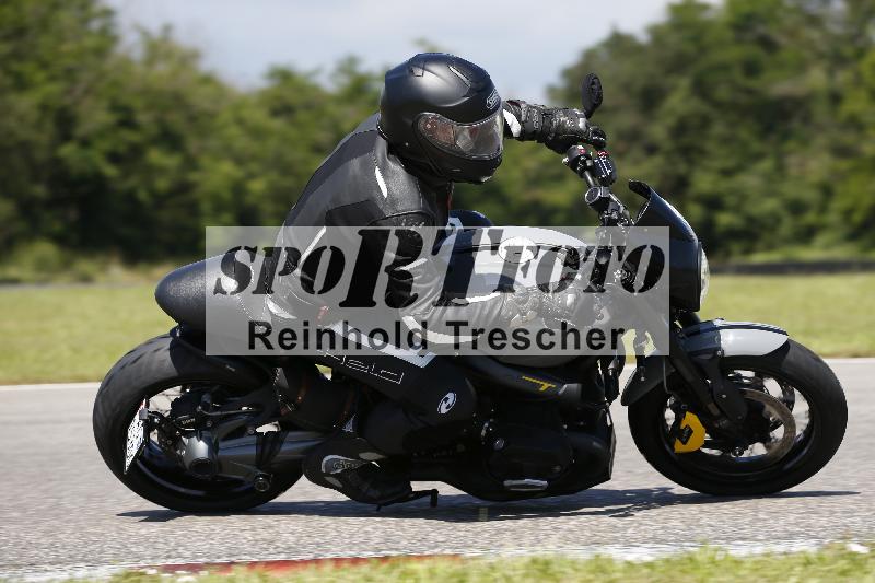 /Archiv-2024/29 12.06.2024 MOTO.CH Track Day ADR/Gruppe gelb/backside